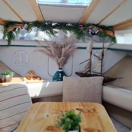 Botel Beatrix Boat San Miguel de Abona