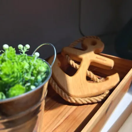 Botel Beatrix Boat *