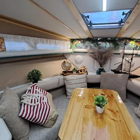 Beatrix Boat 산미겔데아보나